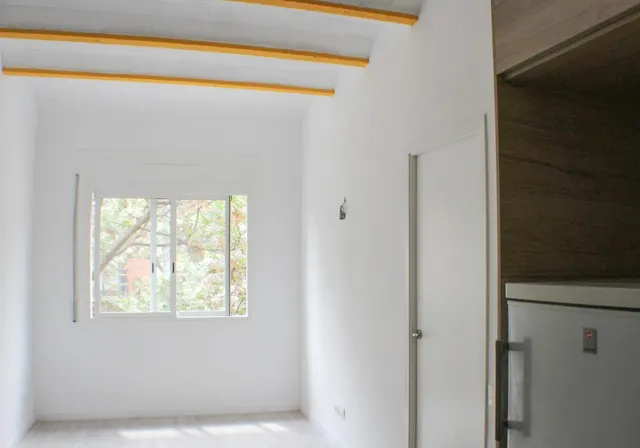 LUMINOSO PISO  IDEAL PARA INVERSORES  RENTABILIDAD 5,56%  EN VERDUN — 8