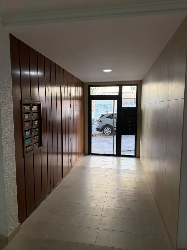 PISO CON ASCENSOR, 4 DORMITORIOS, 2 BAÑOS, COCINA 19 M2 CON  - foto 5