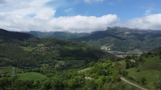 PISO BAJO + SEMI-SÓTANO EN VENTA EN CASORVIDA (LENA) — 38