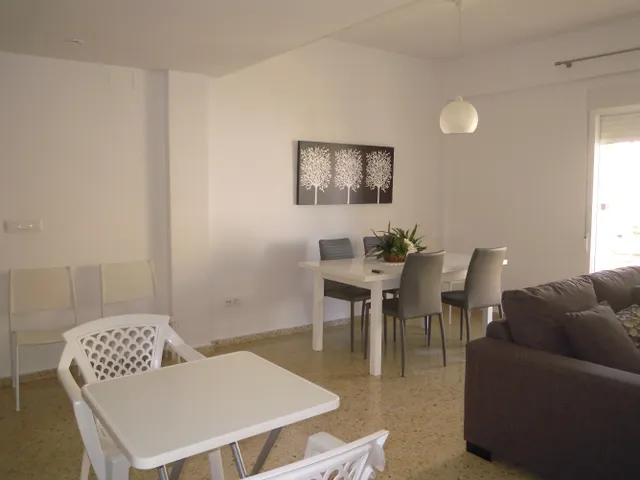 SE VENDE PISO EN SEGUNDA LINEA DEL MAR. EN MIRAMAR. — 32