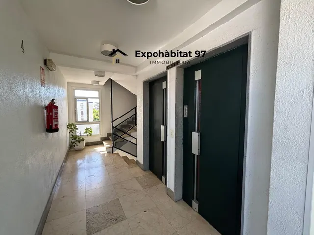 ¡APARTAMENTO DE 3 habitaciones CON 2 BAÑOS ESQUINERO DE 100 M2! — 30