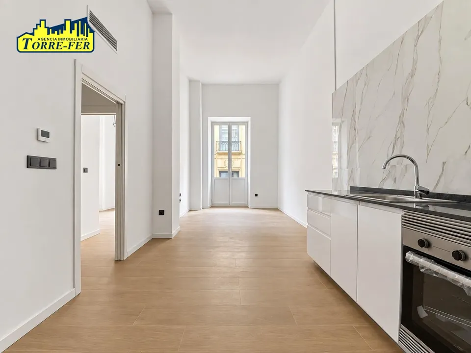 Estrena vivienda en el corazón de Almería – calle las tiendas