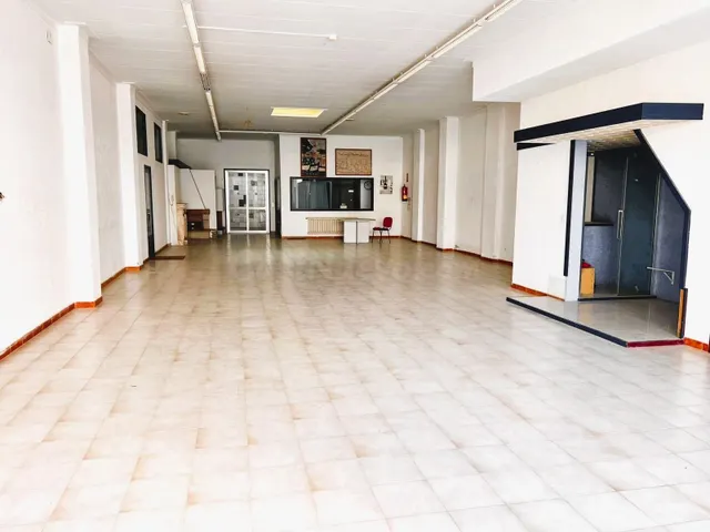 Local Comercial en Figueres - foto 5