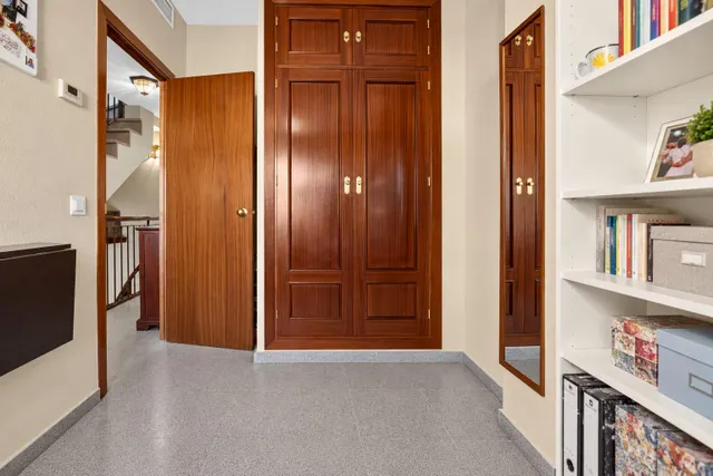 Casa adosada en venta en los bermejales — 44