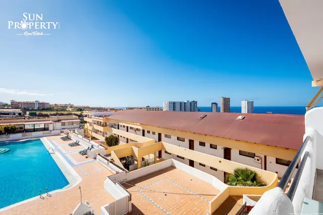 Apartamento reformado con vistas a la piscina y al maren playa paraiso — 3
