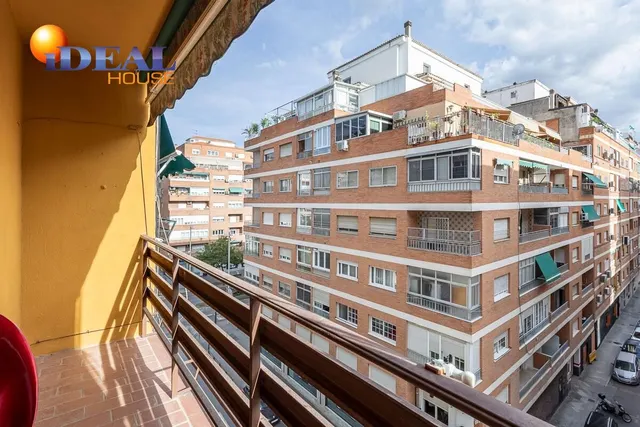 Piso amplio y luminoso en Ronda–Arabial — 2