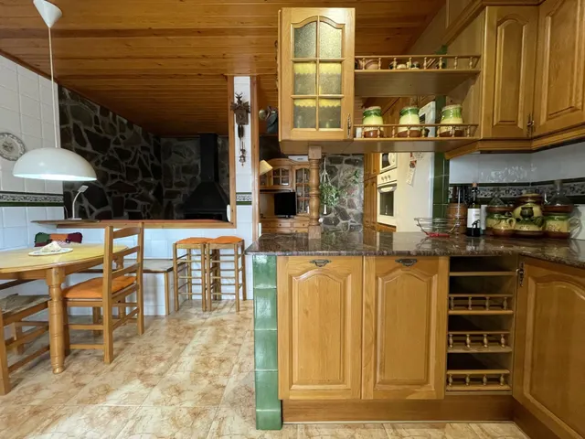 MASIA DE 4 habitaciones EN FONOLLOSA — 32
