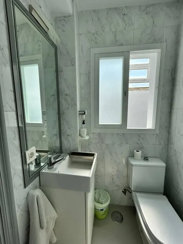 Hostal 17 habitaciones 600m² en venta - Marbella — 15