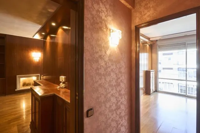 Piso alto y luminoso en galvany — 18
