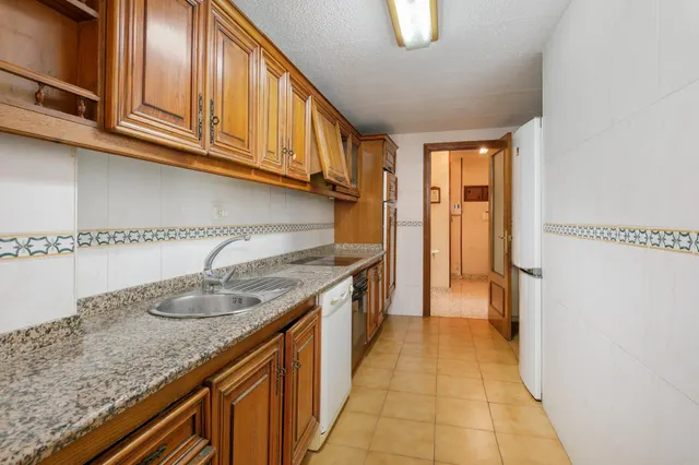 PISO en esquina CIRCUNVALACIÓN LA ENCINA - Frente PARQUE — 10