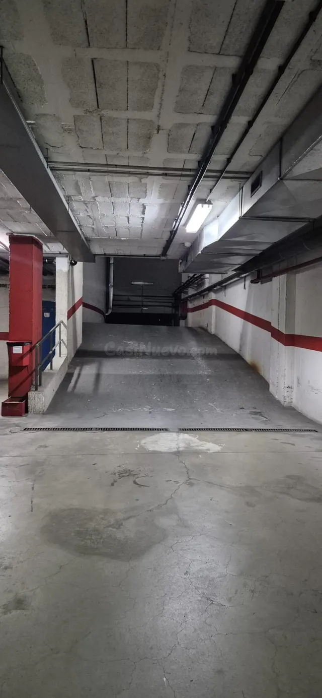 Piso frente al centro comercial con garaje y trastero — 17