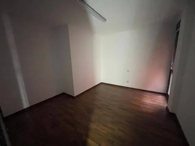 PISO EN VECINDARIO — 17