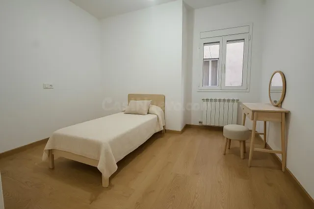PISO REFORMADO DE 4 habitaciones EN MANRESA — 5