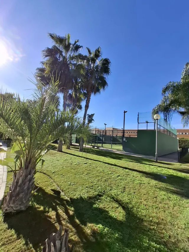 Piso de 3 dormitorios con garaje en Jerez de la Frontera — 13