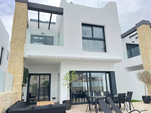 Villa 4 habitaciones 240m² en venta - La Zenia - foto 2