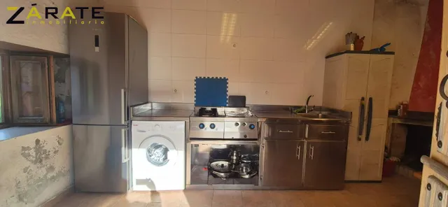 SE VENDE ANTIGUO CONVENTO EN GURIEZO — 35