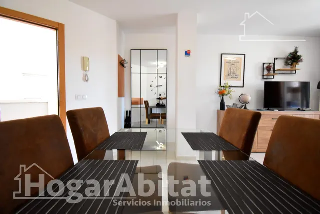 ¡OPORTUNIDAD! SEMINUEVO Y ACOGEDOR CON ASCENSOR Y TERRAZA — 18