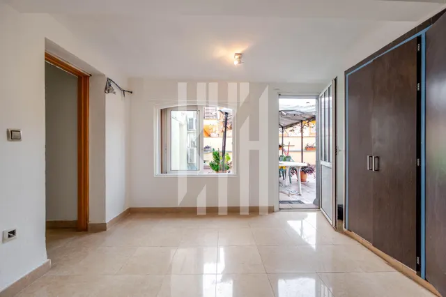 Piso con terraza privada y garaje en taialà — 38