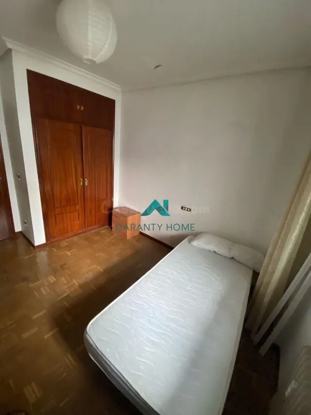 Piso de alquiler para estudiantes en San Bernardo, Salamanca - foto 4