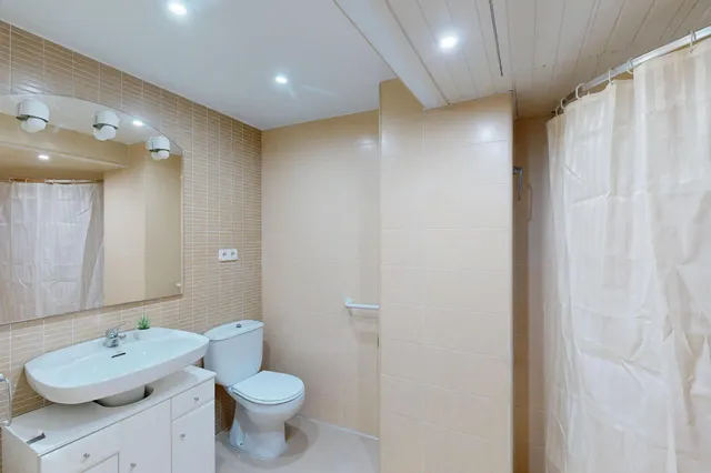 Piso de 3 dormitorios, vestidor y 134 m2 en pleno centro de Murcia – Calle Platería — 33