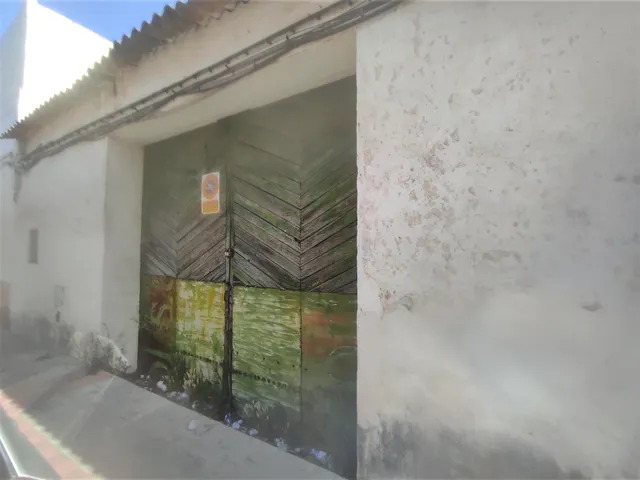 Disponible en venta terreno en plena Avenida Santa Lucia — 9