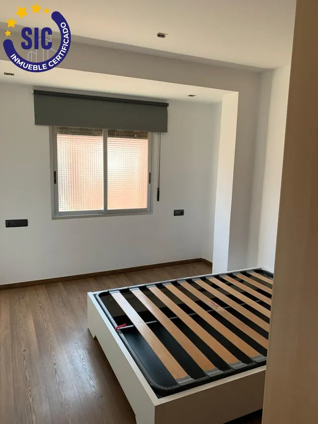 SE VENDE PISO CON INQUILINO DENTRO HASTA EL 2027 — 11