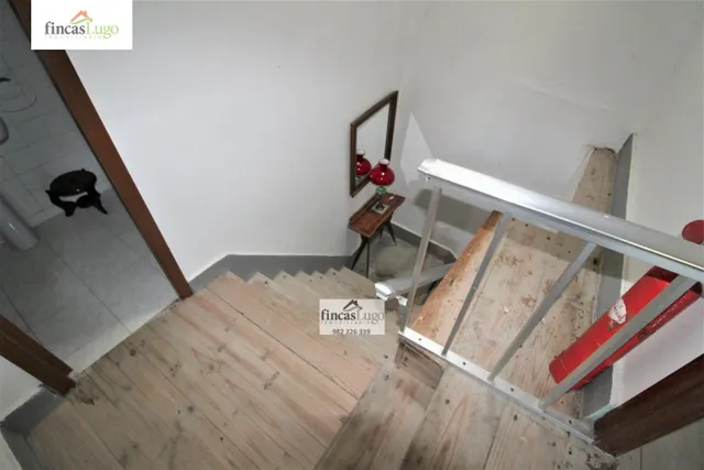 2 CASAS DE PIEDRA EN O CORGO — 46