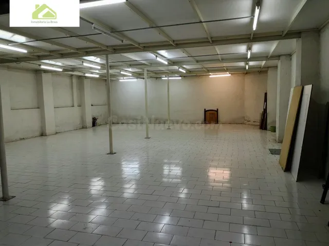 VENTA DE NAVE EN ZONA CABAÑALES