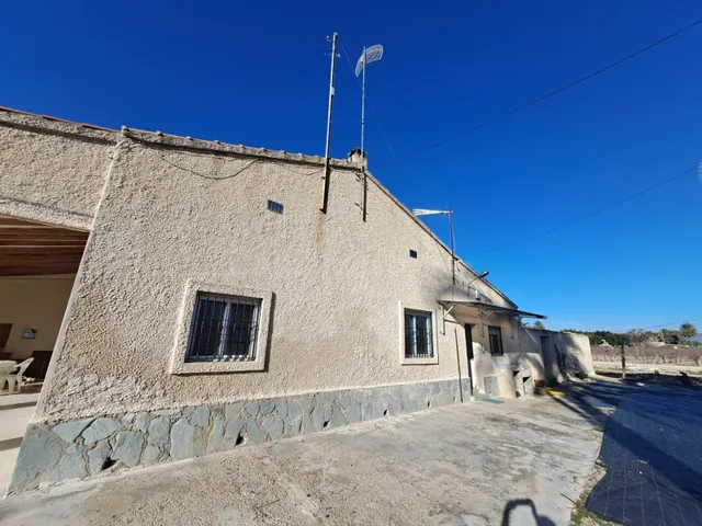 Casa de Campo de3 Dormitorios y 1 Baño en Algoda, Elche. - foto 3