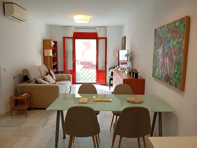 Piso de 2 habs, baños, cocina equipada, soleado y muy lumino - foto 3