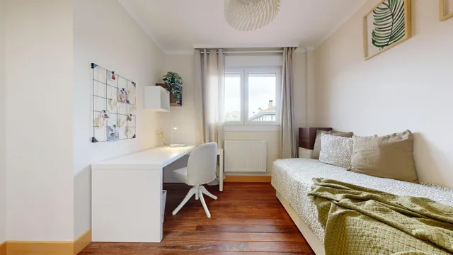 CHALET BIFAMILIAR A ESTRENAR EN VILLASANA DE MENA — 33