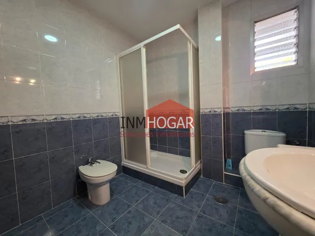 Amplia vivienda de 4 dormitorios con dos terrazas acristaladas en venta la zona sur de Ávila — 18