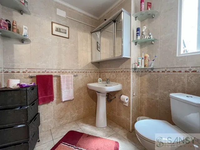Casa-Chalet en Venta en Alicante Alicante — 28