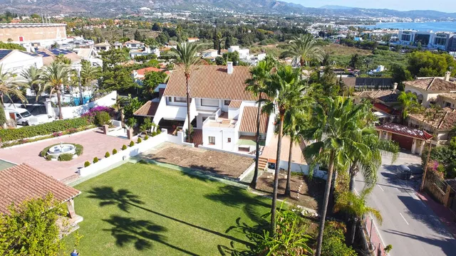 Chalet 7 habitaciones 834m² en venta - Marbella — 12