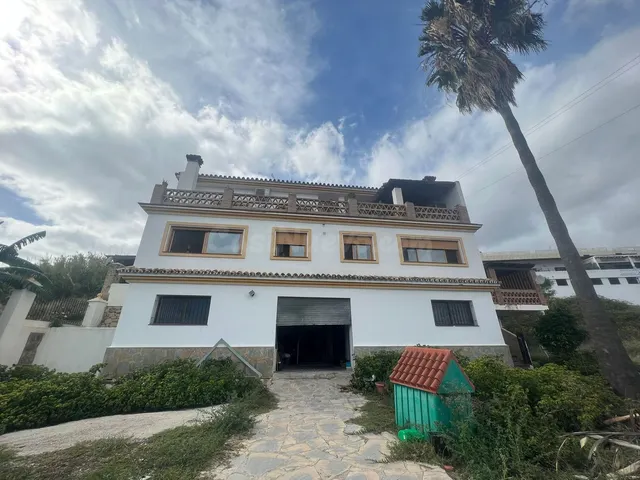 Chalet 7 habitaciones 513m² en venta - Costa Del Sol — 3