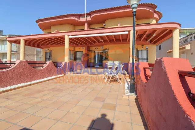 ESPECTACULAR DUPLEX DE  3 DORMITORIOS Y 2 BAÑOS, EN PRIMERA LÍNEA DE PLAYA CON VISTAS AL MAR EN LOS NAREJOS, LOS ALCAZARES, MURCIA. — 6