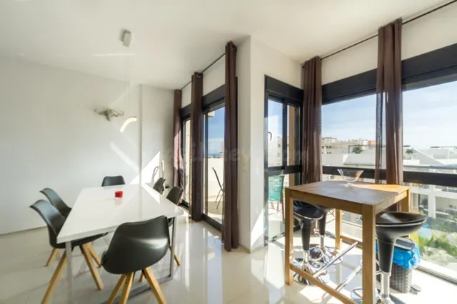 Luminoso apartamento ático en Los Dolses, Villamartín - foto 4