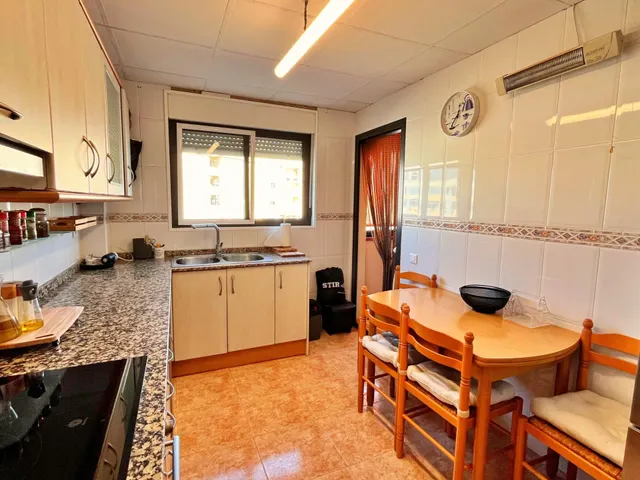 Piso de 4 habitaciones con terraza y ascensor en Ferreries - VPO — 27