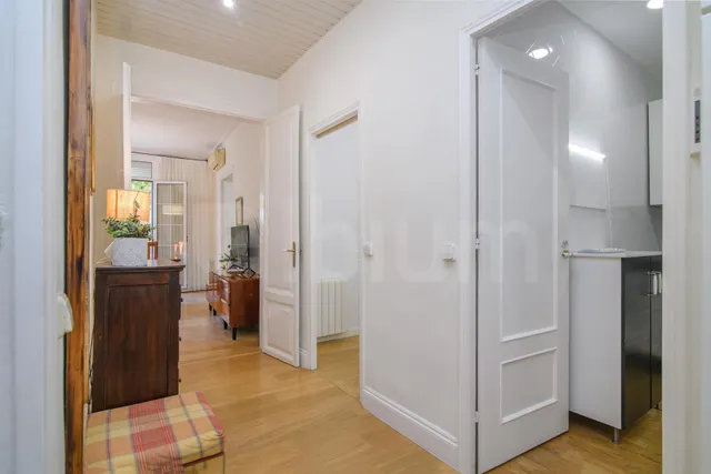 Vivienda con balcón y ascensor en pleno corazón del Gòtic — 20