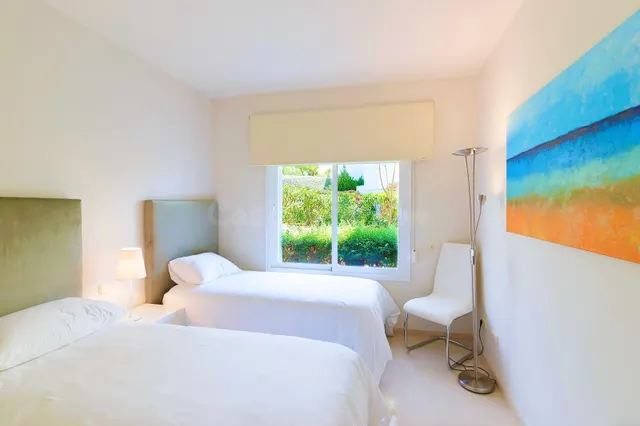 EXCLUSIVO APARTAMENTO EN PLANTA BAJA EN ALCÁZABA LAGOON – CA - foto 5