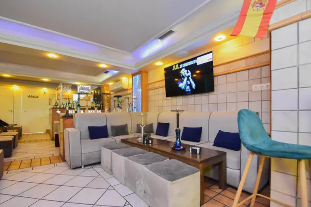 TRASPASO de Local comercial en Pedro Antonio de Alarcón: Oasis de confort y comodidad en pleno centro de Granada — 6