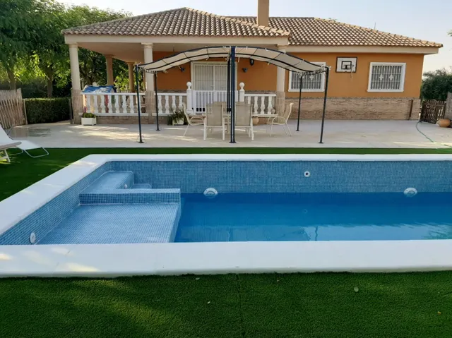 Excelente Finca con caballerizas en El Palmar (Murcia)