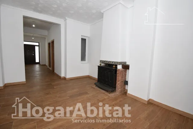 CASA REFORMA A ESTRENAR CON TERRAZA Y TRASTERO — 13