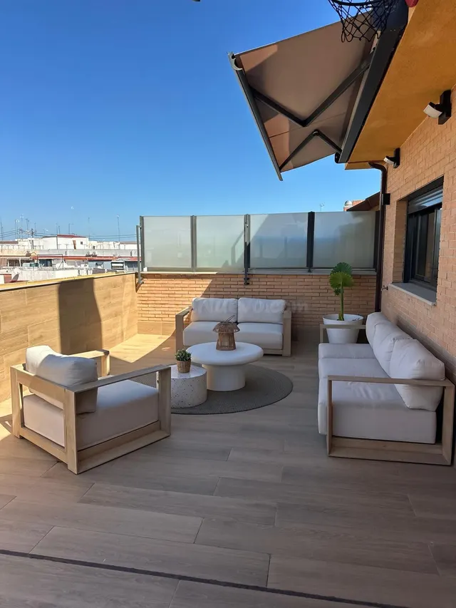Espectacular Ático Dúplex con Terraza y Garaje Junto a los j - foto 2