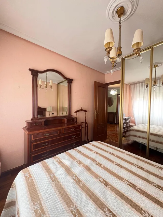 Piso 3 habitaciones. plaza de garaje. barrio san juanillo. — 7