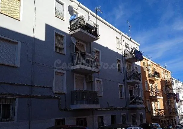 SE VENDE piso OKUPA en C Poeta Llorente 46 de Vall d'Uixó ( - foto 3