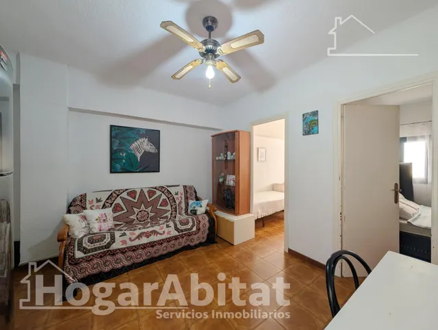 Luz natural y excelente ubicación en este piso exterior con balcón — 13
