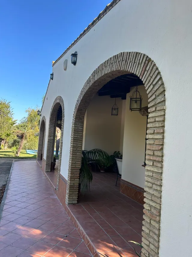 Espectacular Chalet cerca del Colorado con Piscina y Amplios Espacios — 17