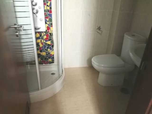 Adosado 4 habitaciones con garaje cerrado a 2km del aeropuerto — 5