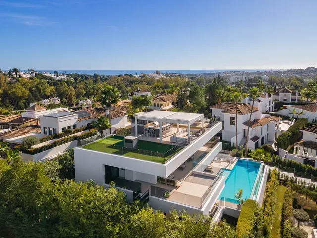 Chalet 5 habitaciones 661m² en venta - Marbella — 4